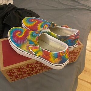 Tie dye vans !!!